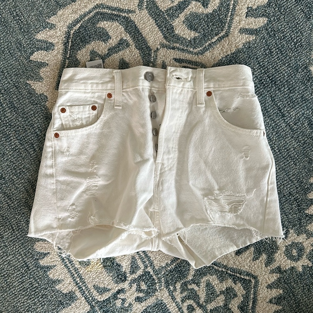 Levi white denim shorts